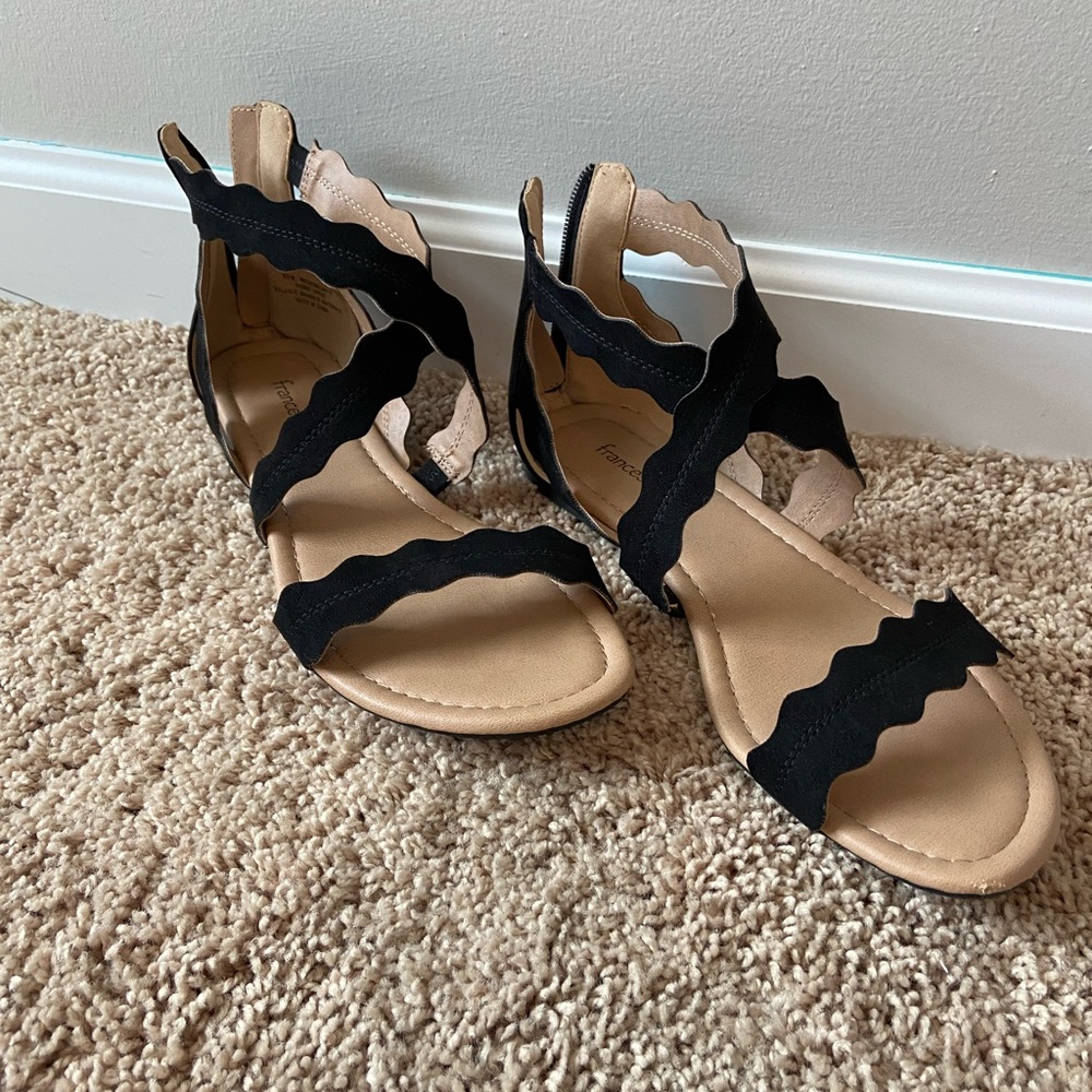 Francesca’s black crossover sandals
